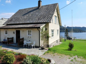 Holiday Home Kvamsvika by Interhome